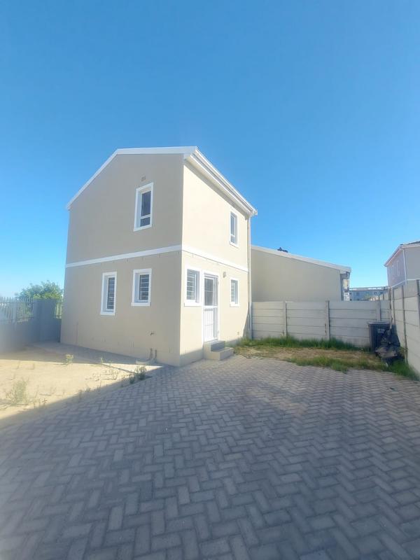 To Let 2 Bedroom Property for Rent in Rivergate Western Cape